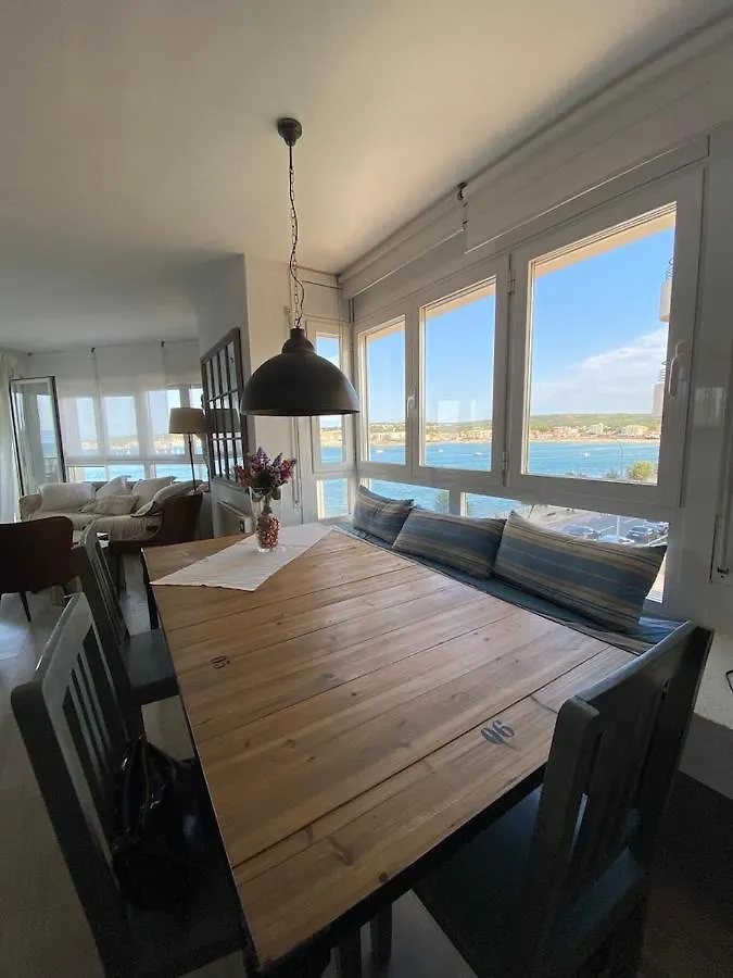 Espectacular piso de 134m2 en primera línea de mar Apartamento L' Escala